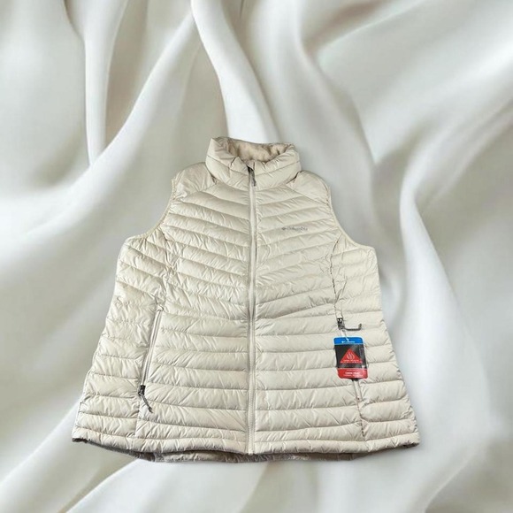 Columbia Jackets & Blazers - NWT Columbia "Chalk" cream white power lite insulated puffer vest workwear boho